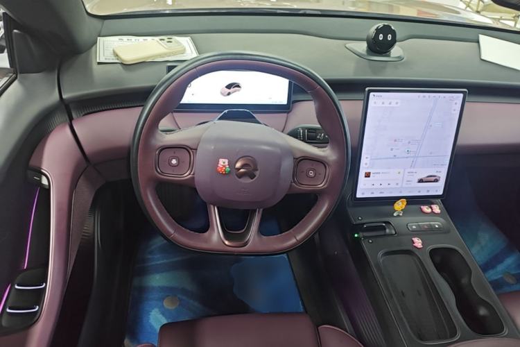Used Nio ET5 2022 75 kWh Steering Wheel
