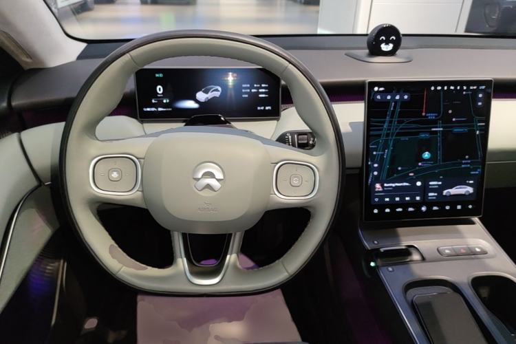 Used Nio ET5 2022 75 kWh Steering Wheel