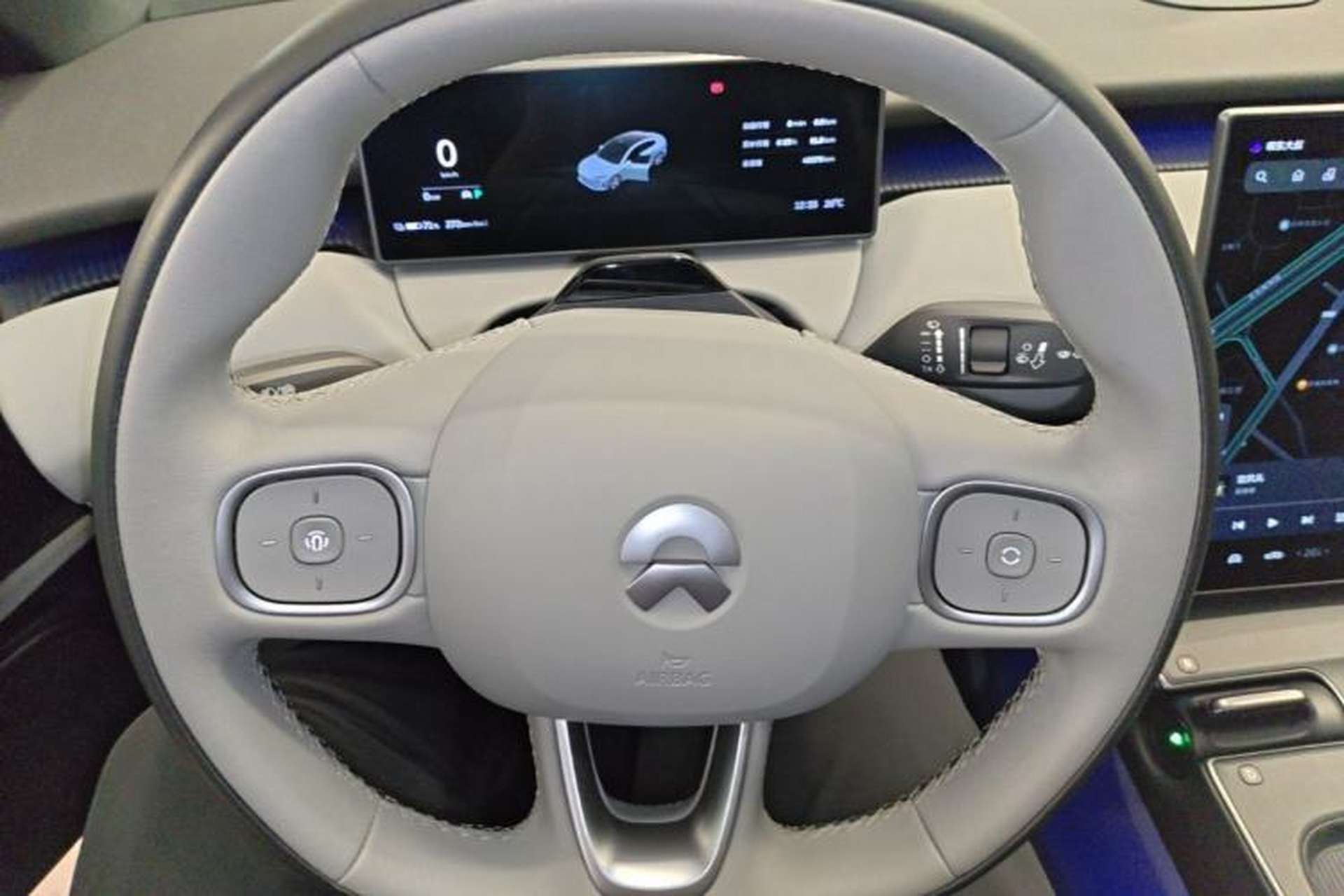 Used Nio ET5 2022 75 kWh Steering Wheel