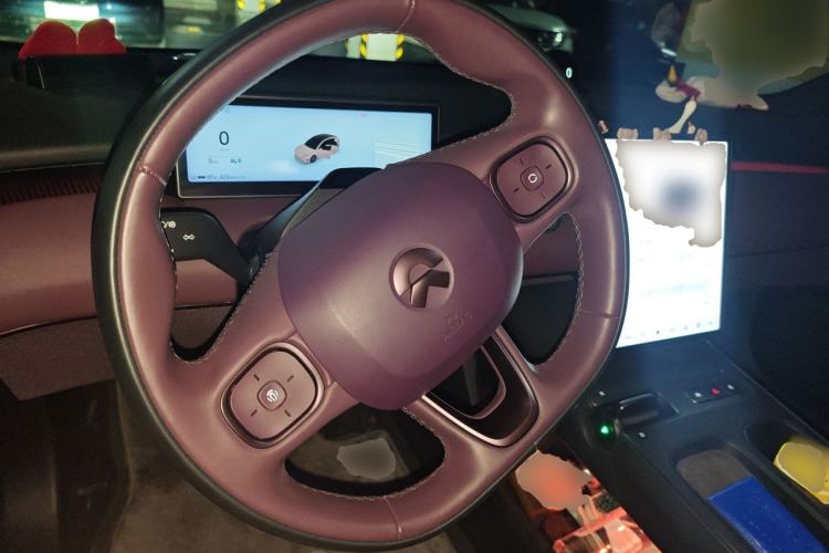 Used Nio ET5 2022 100 kWh Steering Wheel