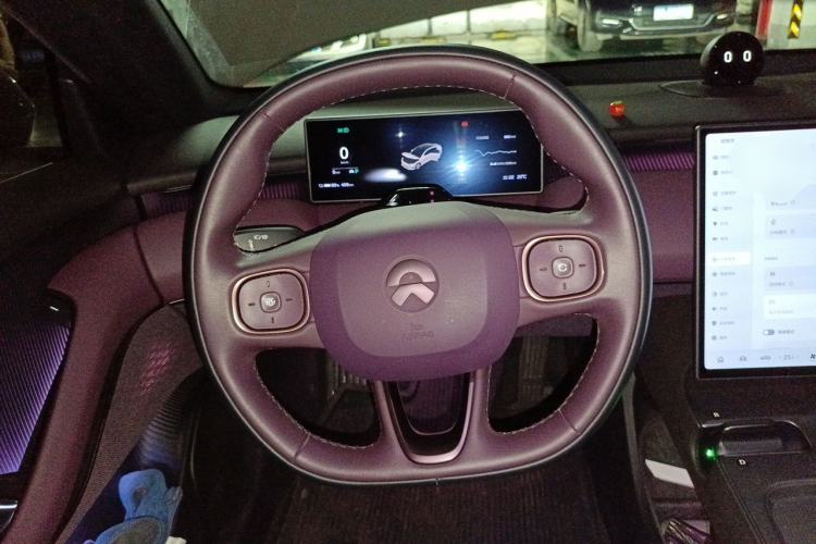 Used Nio ET5 2022 75 kWh Steering Wheel