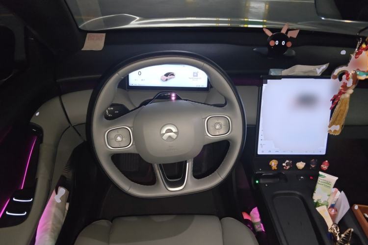 Used Nio ET5 2022 100 kWh Steering Wheel