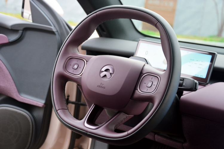 Used Nio ET5 2022 75 kWh Steering Wheel