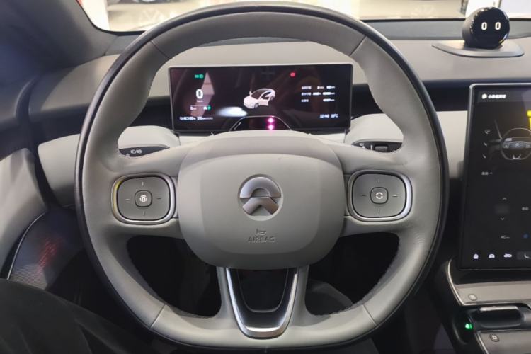 Used Nio ET5 2022 75 kWh Steering Wheel