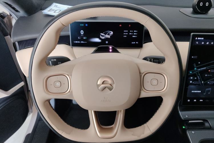 Used Nio ET5 2022 75 kWh Steering Wheel