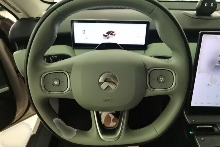 Used Nio ET5 2022 75 kWh Steering Wheel