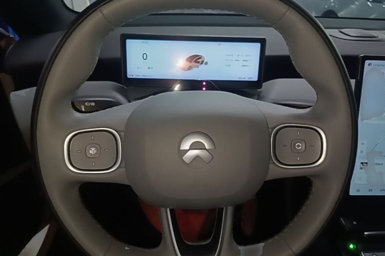 Used Nio ET5 2022 75 kWh Steering Wheel