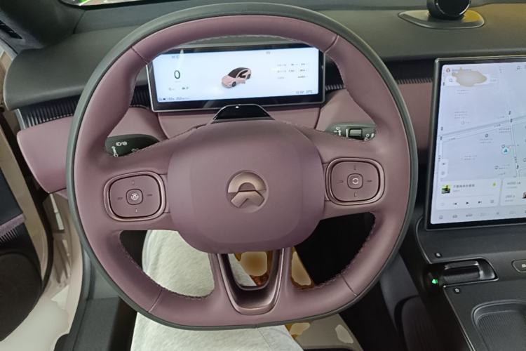 Used Nio ET5 2022 100 kWh Steering Wheel