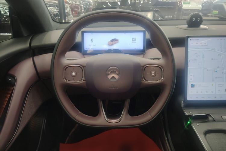 Used Nio ET5 2022 75 kWh Steering Wheel