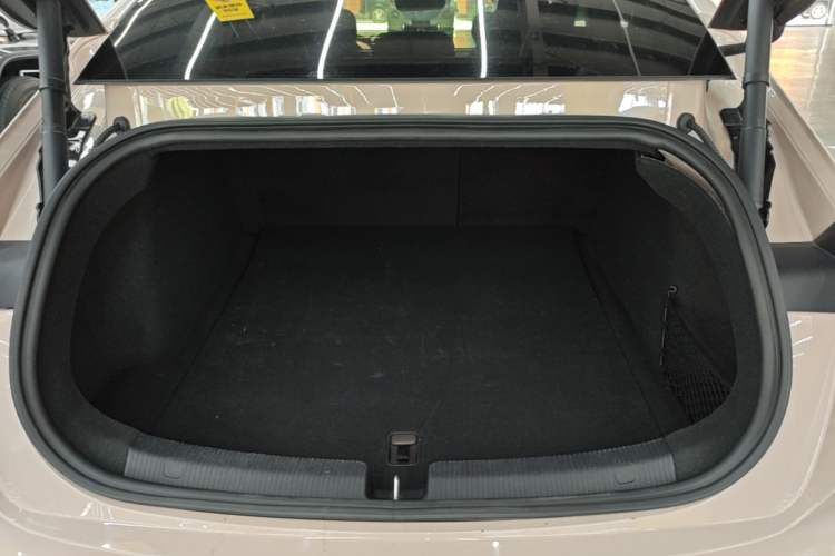 Used Nio ET5 2022 75 kWh Trunk