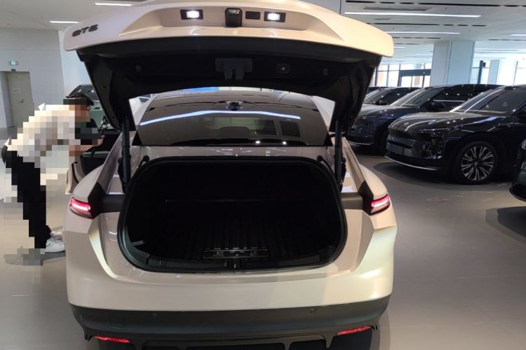 Used Nio ET5 2022 75 kWh Trunk