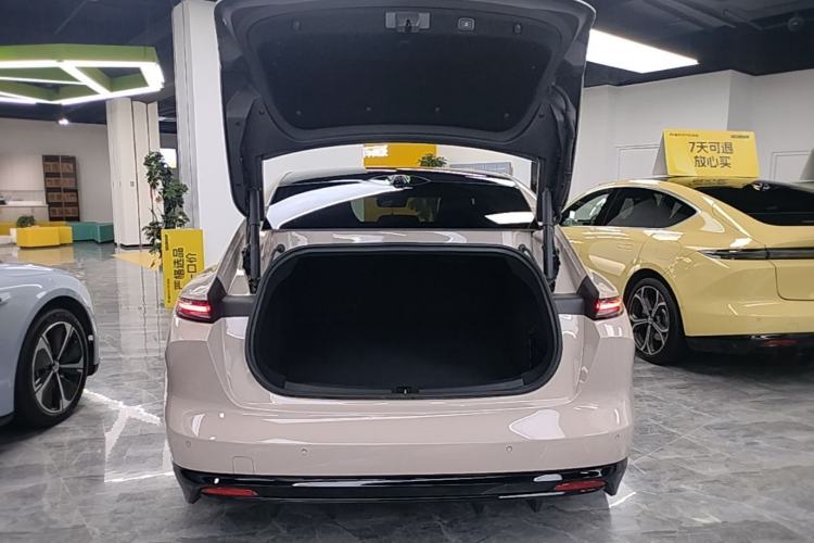 Used Nio ET5 2022 75 kWh Trunk