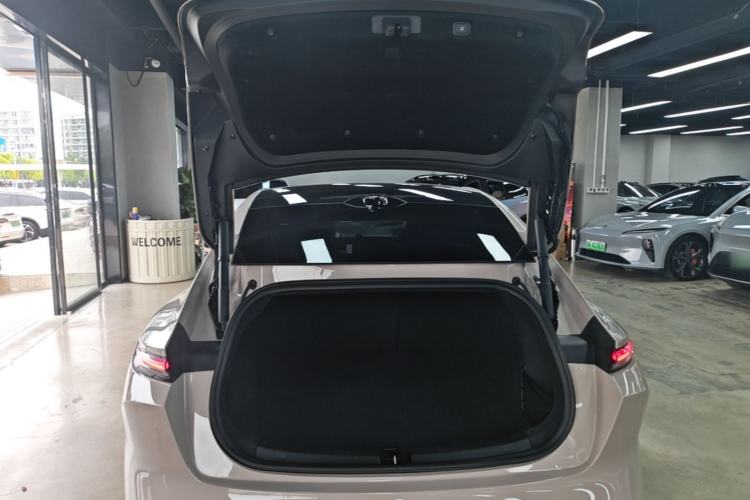 Used Nio ET5 2022 75 kWh Trunk