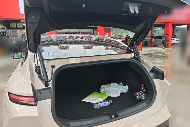 Used Nio ET5 2022 75 kWh Trunk