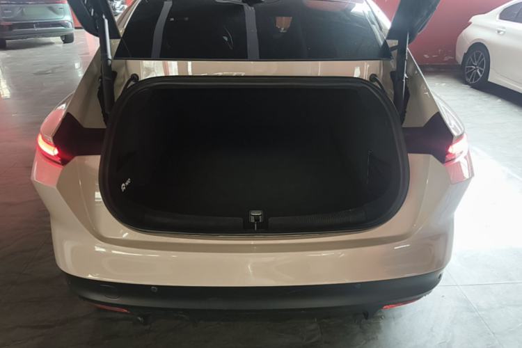 Used Nio ET5 2022 75 kWh Trunk
