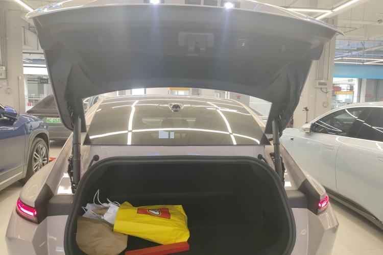 Used Nio ET5 2022 75 kWh Trunk