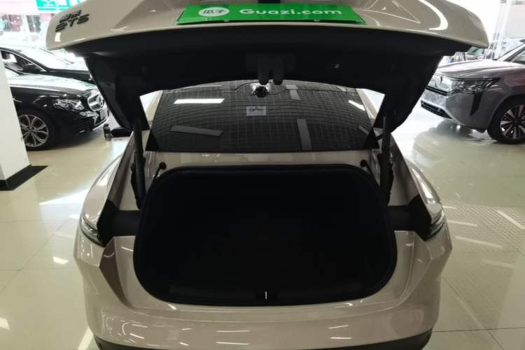 Used Nio ET5 2022 75 kWh Trunk