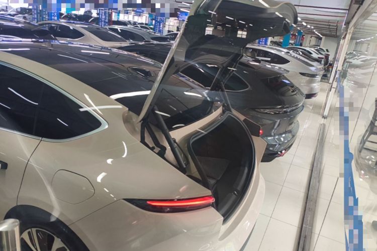 Used Nio ET5 2022 75 kWh Trunk