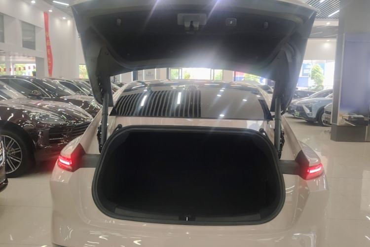 Used Nio ET5 2022 75 kWh Trunk