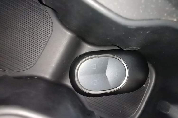 Used Nio ET5 2022 75 kWh Vehicle Key