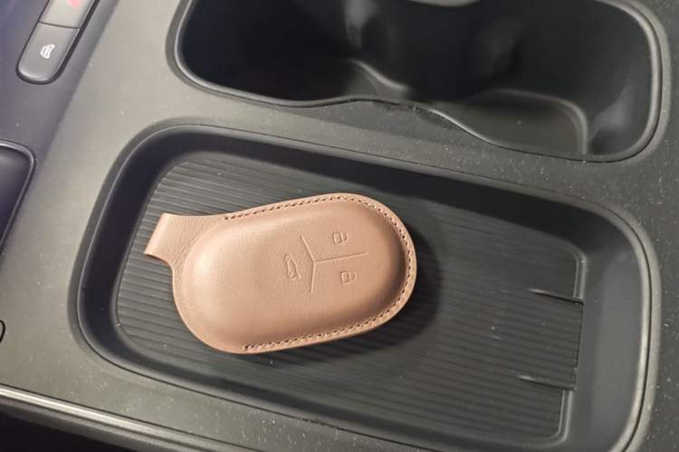 Used Nio ET5 2022 75 kWh Vehicle Key