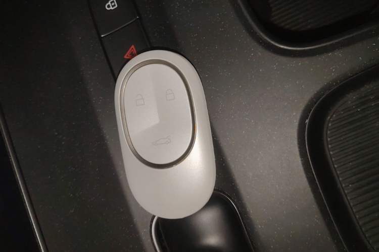 Used Nio ET5 2022 75 kWh Vehicle Key