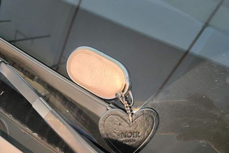 Used Nio ET5 2022 75 kWh Vehicle Key