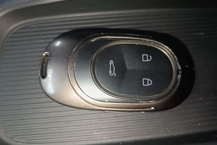 Used Nio ET5 2022 75 kWh Vehicle Key