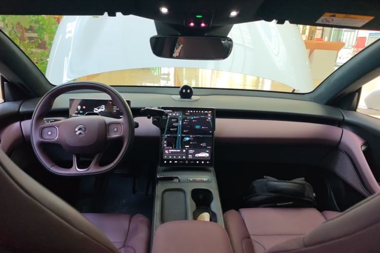 Used Nio ET5 2022 75 kWh Center Console