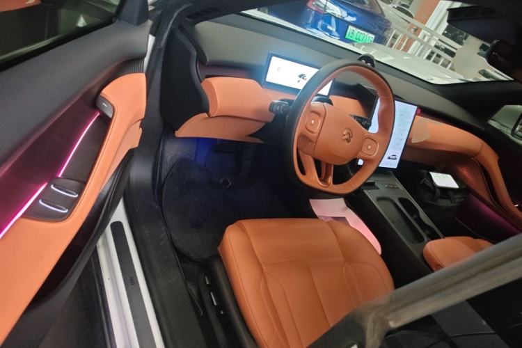 Used Nio ET5 2022 75 kWh Driver Seat