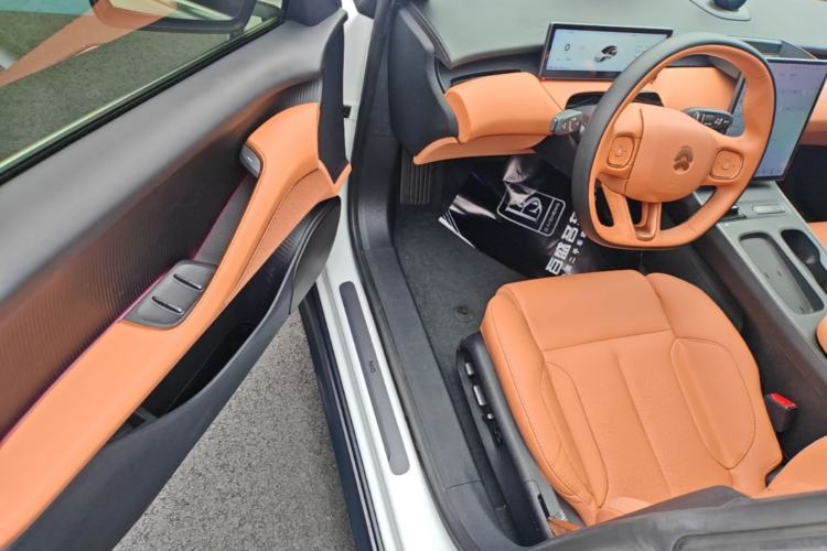 Used Nio ET5 2022 75 kWh Driver Seat
