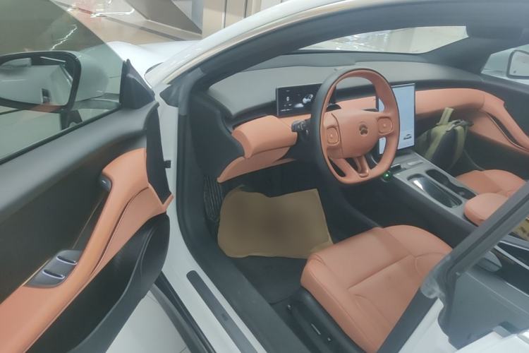 Used Nio ET5 2022 75 kWh Driver Seat