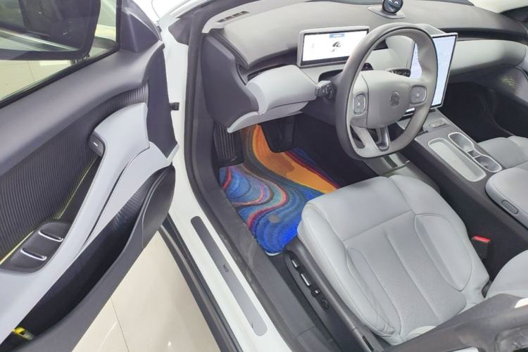 Used Nio ET5 2022 75 kWh Driver Seat