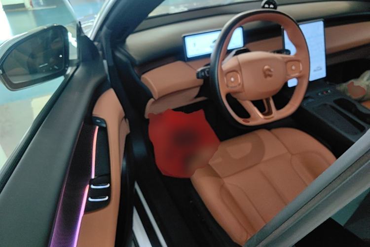 Used Nio ET5 2022 75 kWh Driver Seat