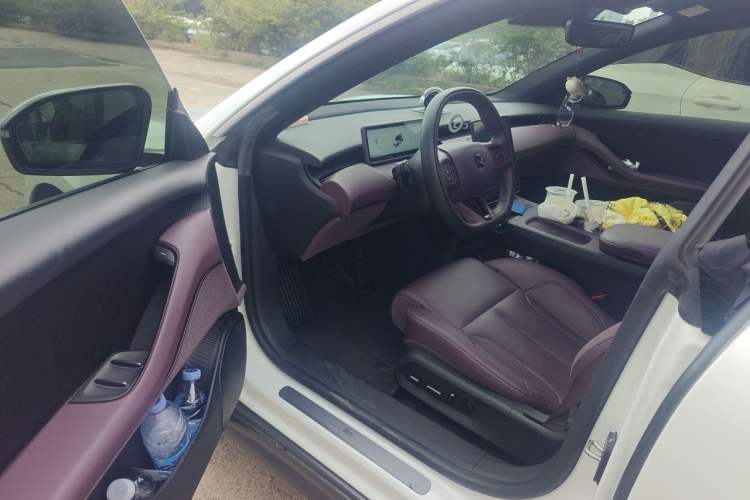 Used Nio ET5 2022 100 kWh Driver Seat