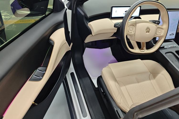 Used Nio ET5 2022 75 kWh Driver Seat