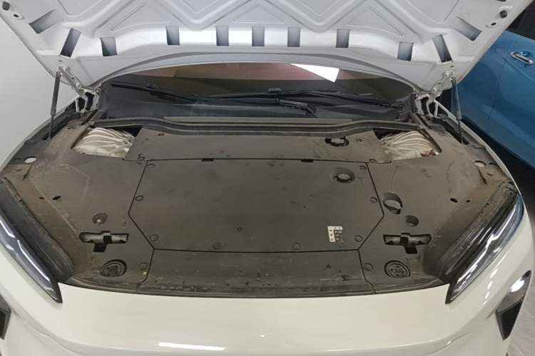 Used Nio ET5 2022 75 kWh Engine Bay