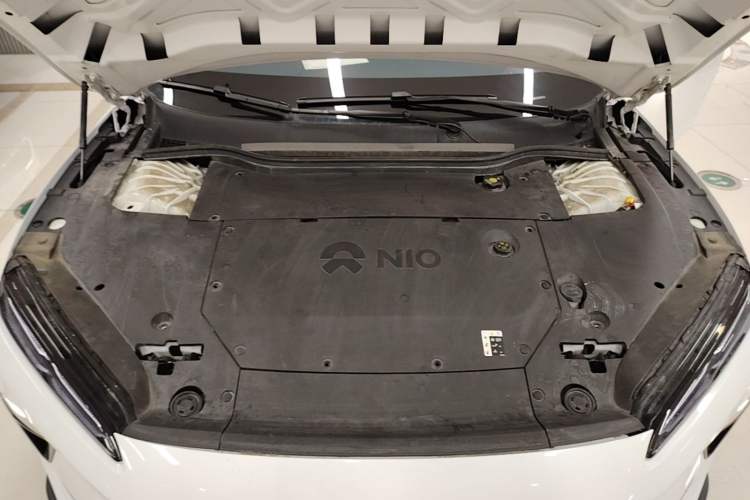 Used Nio ET5 2022 75 kWh Engine Bay