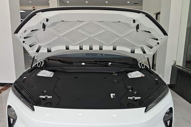 Used Nio ET5 2022 75 kWh Engine Bay
