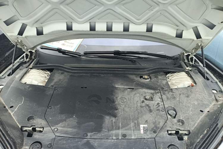 Used Nio ET5 2022 75 kWh Engine Bay