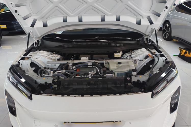 Used Nio ET5 2022 75 kWh Engine Bay