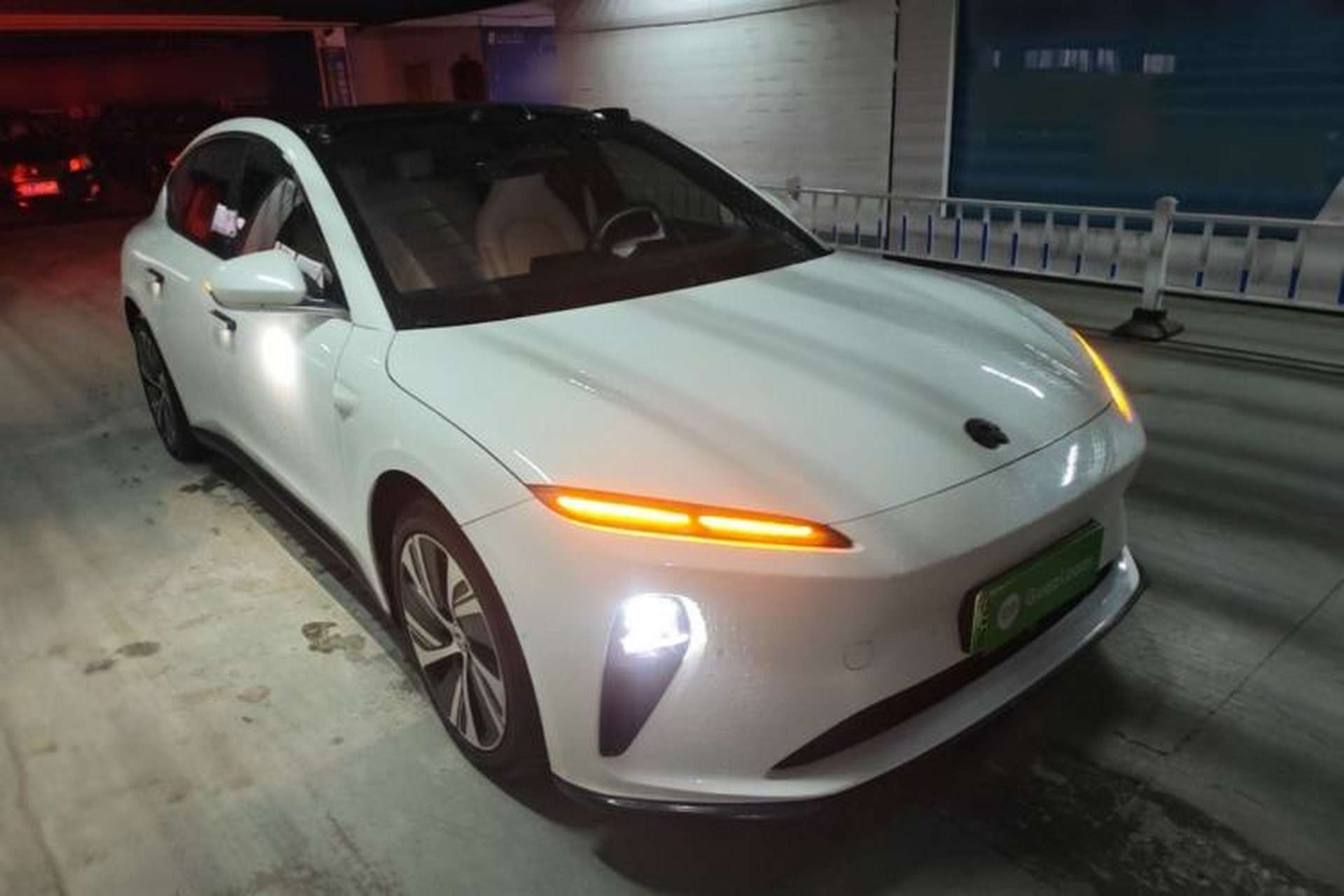 Used Nio ET5 2022 75 kWh Exterior 1