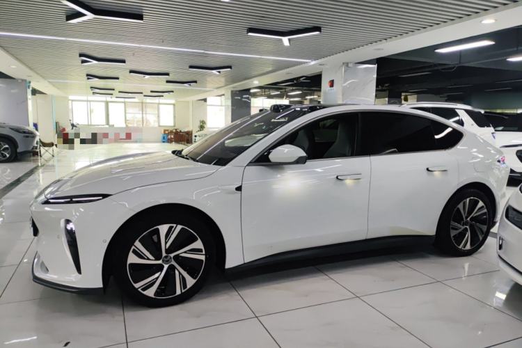 Used Nio ET5 2022 75 kWh Exterior 3