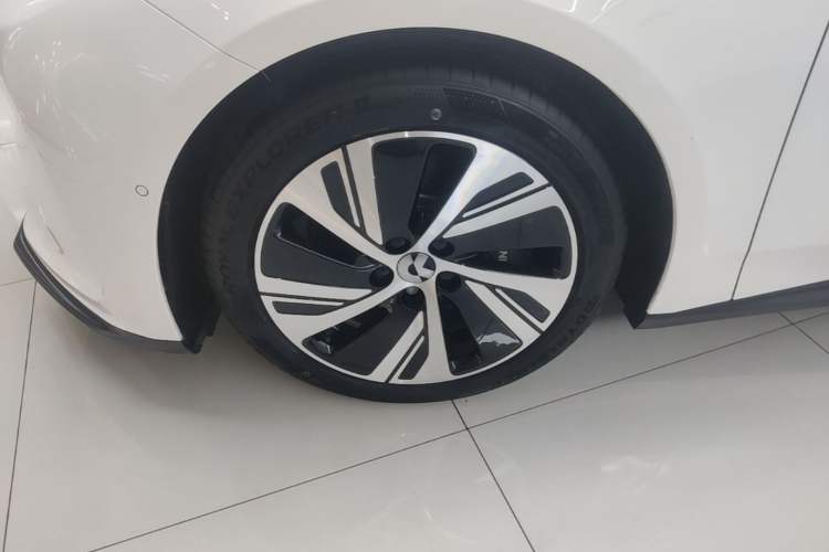 Used Nio ET5 2022 75 kWh Exterior 4