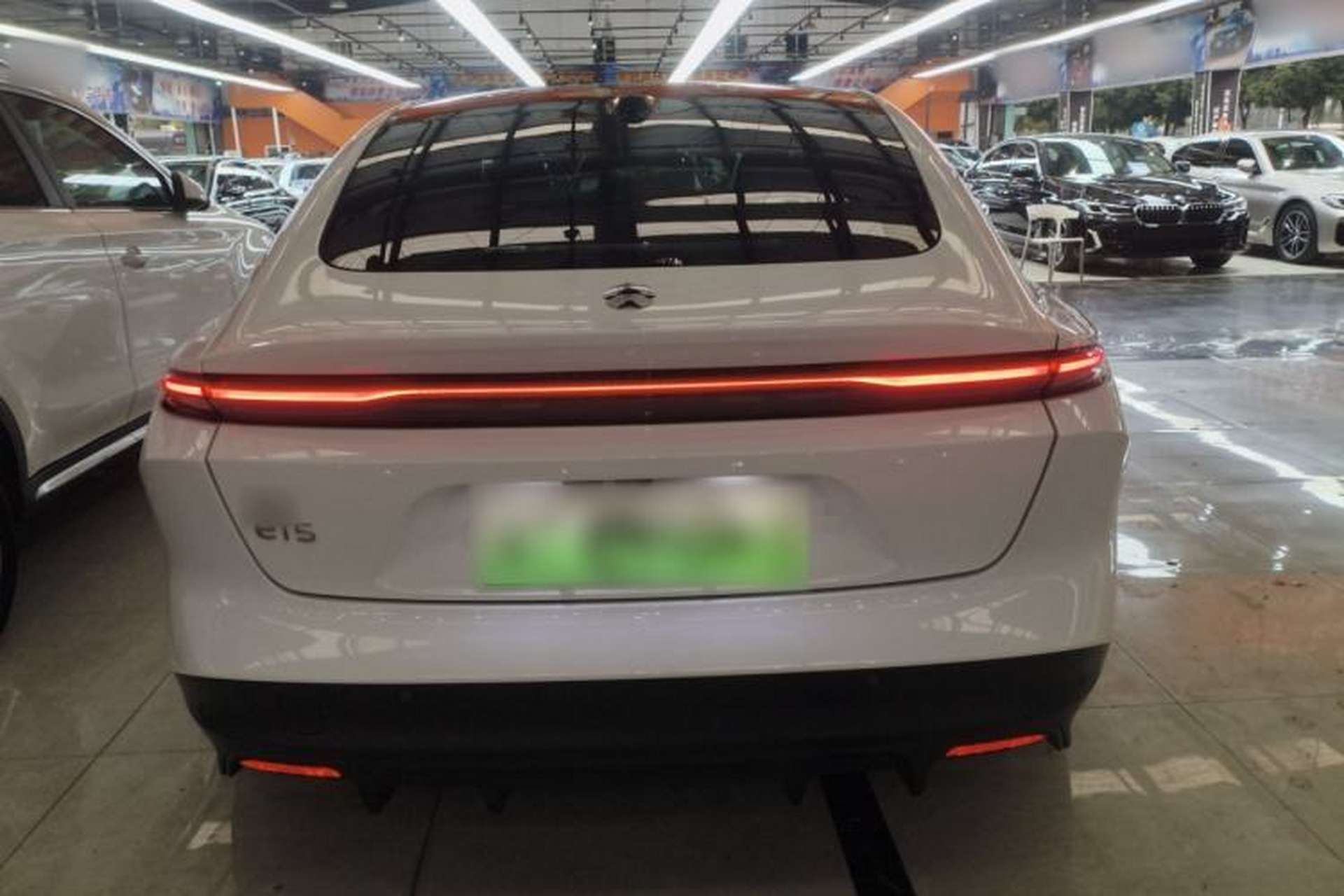 Used Nio ET5 2022 75 kWh Exterior 4