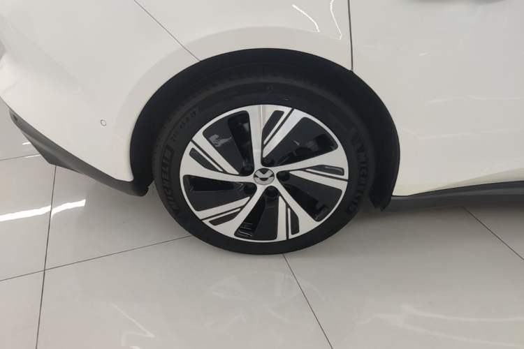Used Nio ET5 2022 75 kWh Exterior 5
