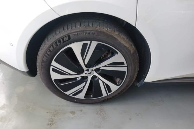 Used Nio ET5 2022 75 kWh Exterior 5