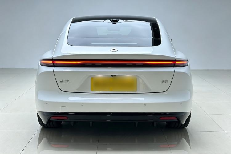 Used Nio ET5 2022 75 kWh Exterior 6