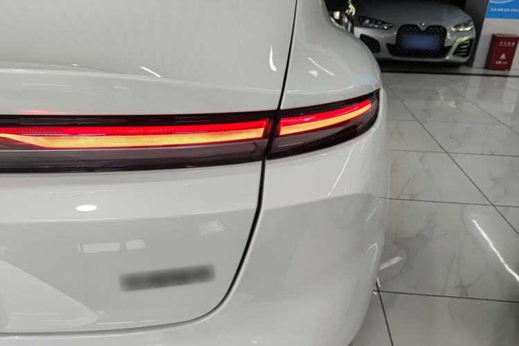 Used Nio ET5 2022 75 kWh Exterior 6