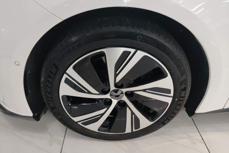 Used Nio ET5 2022 75 kWh Exterior 7
